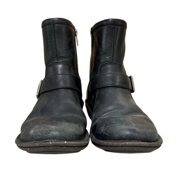 UGG Leather Ankle Boots Women’s 7 Black Shearling Lined Zip Moto Buckle Style - Picture 2 of 9